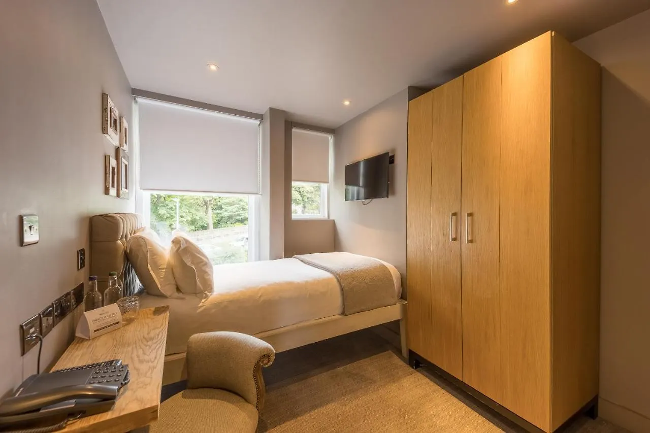 Murrayfield Hotel Edinburgh 4*,