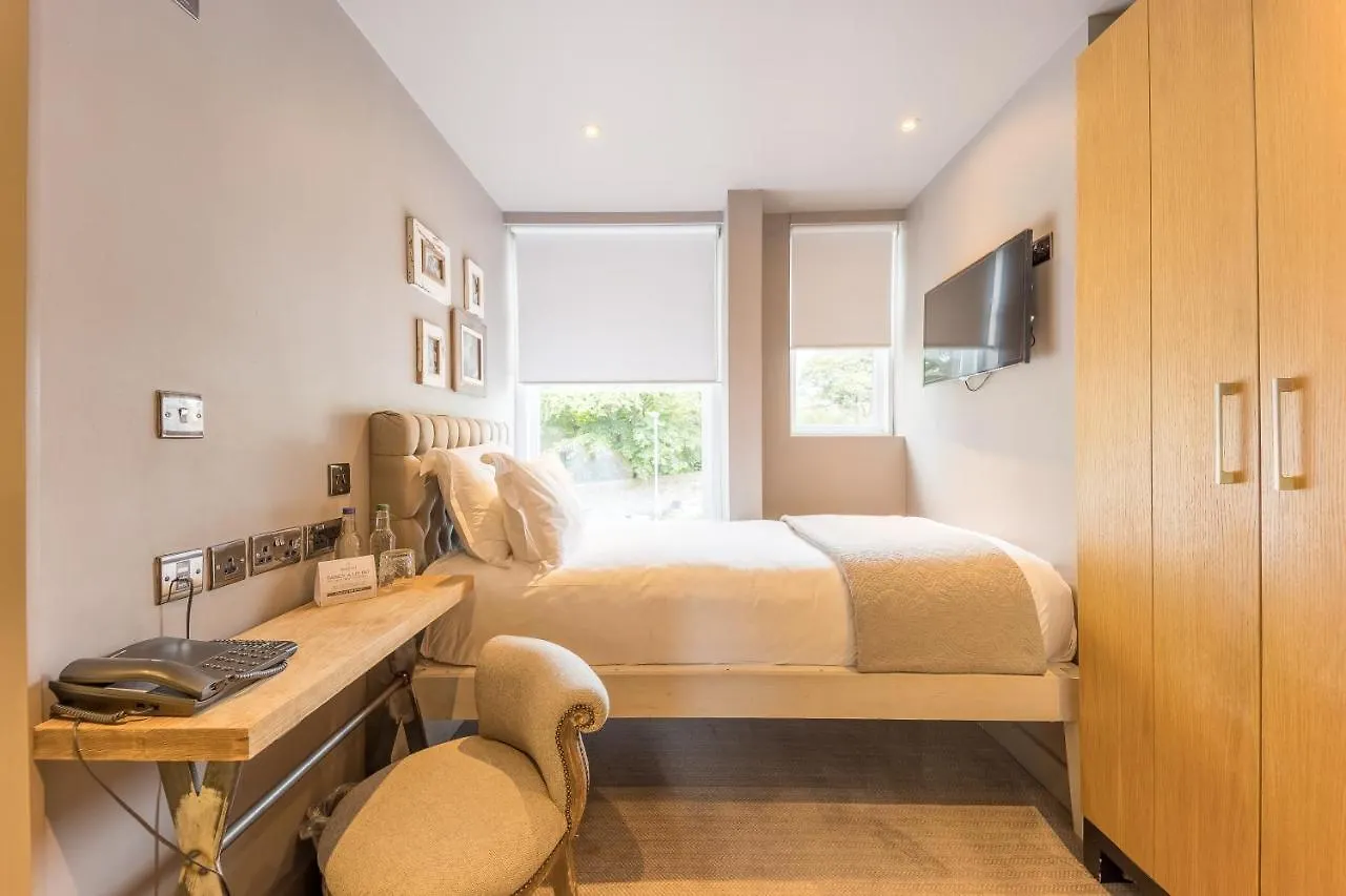 Murrayfield Hotel Edinburgh 4*,